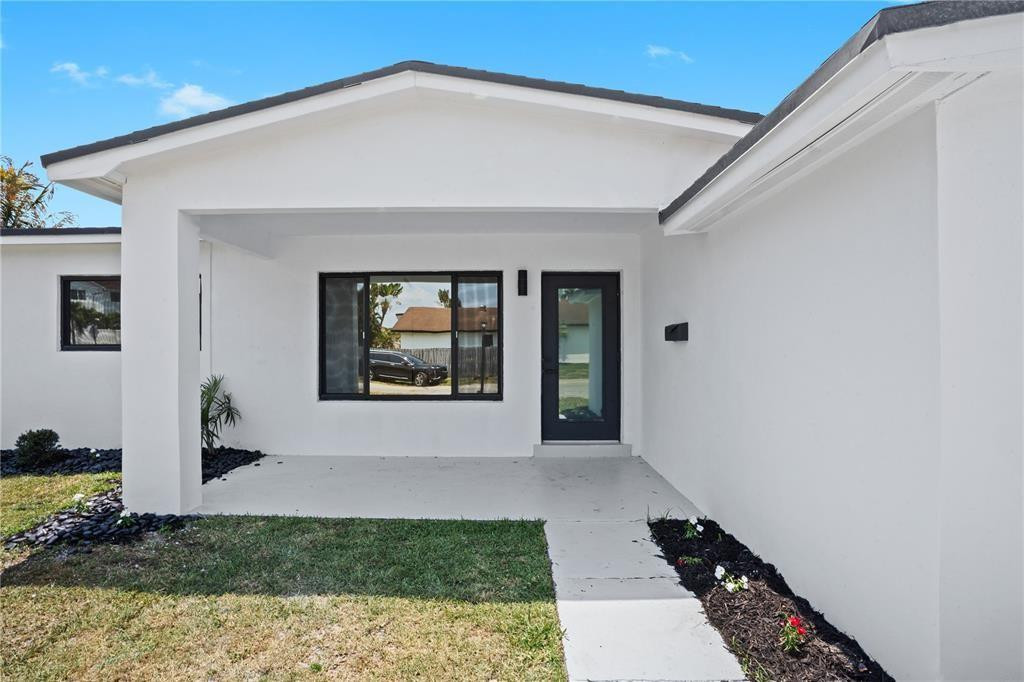 48 SE 7th Hollywood, FL 33004