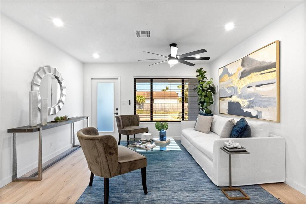 48 SE 7th Hollywood, FL 33004