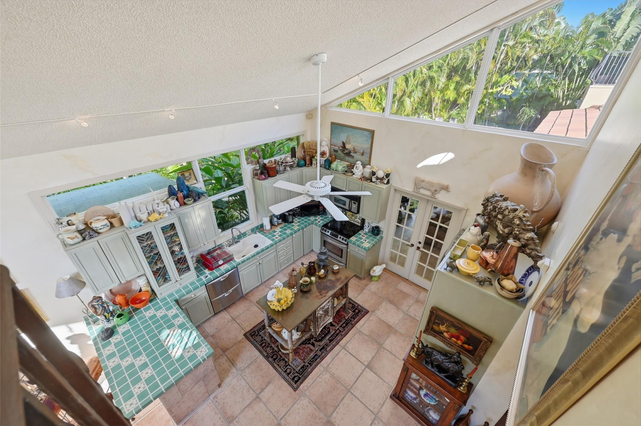 2525 NE 21st Fort Lauderdale, FL 33305