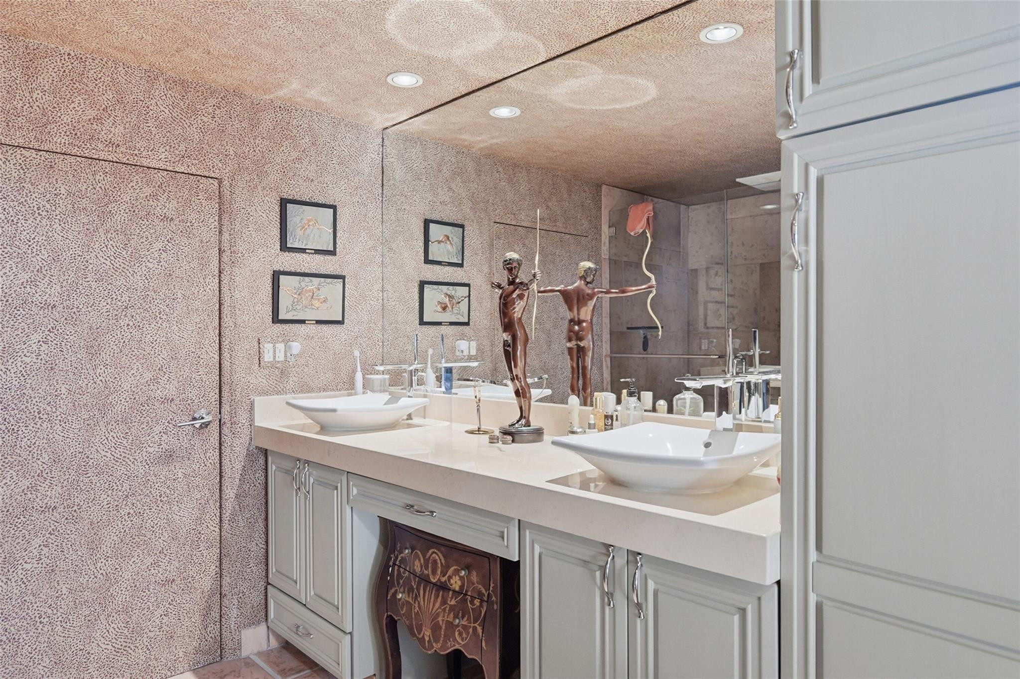 2525 NE 21st Fort Lauderdale, FL 33305