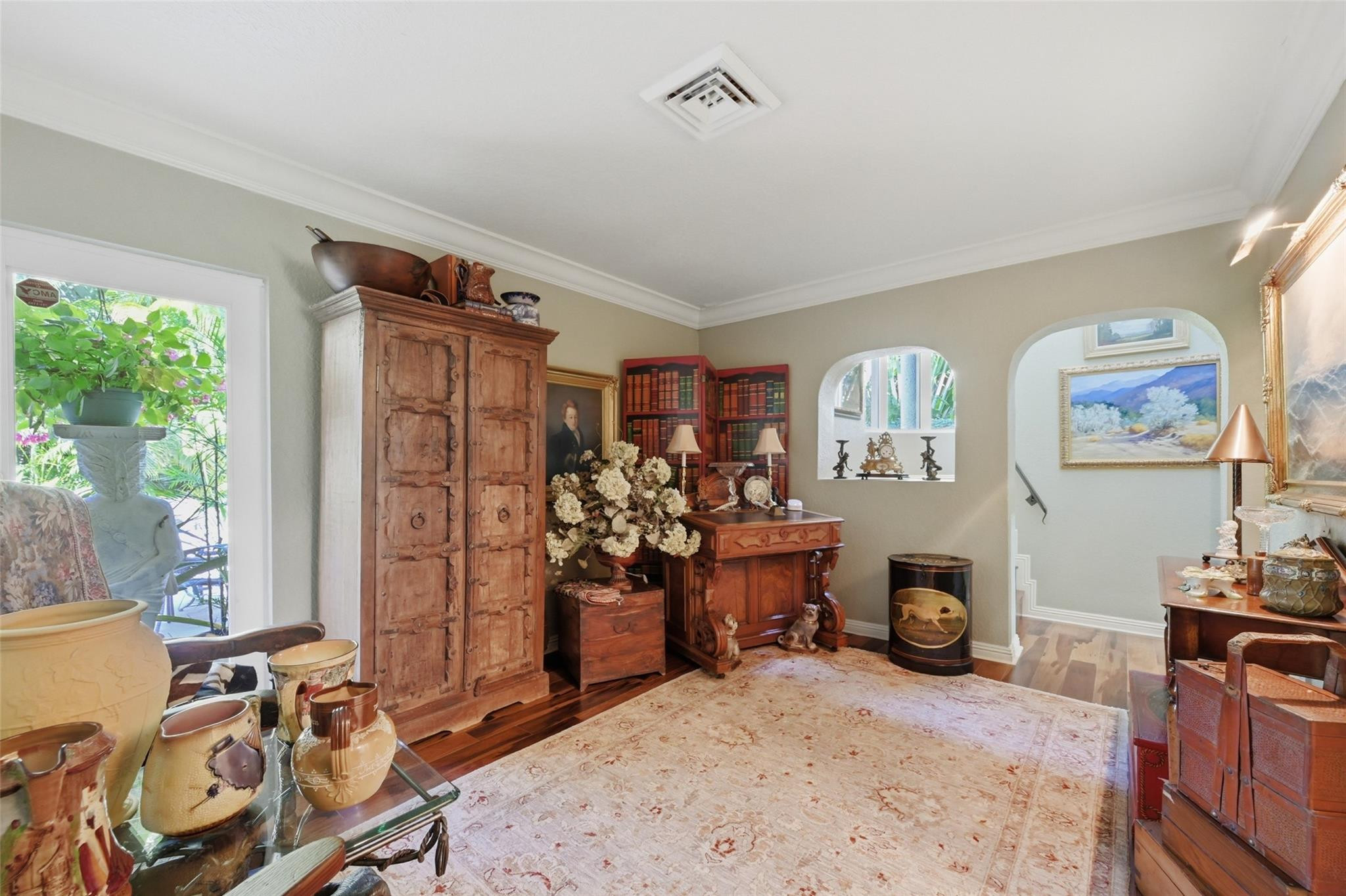 2525 NE 21st Fort Lauderdale, FL 33305