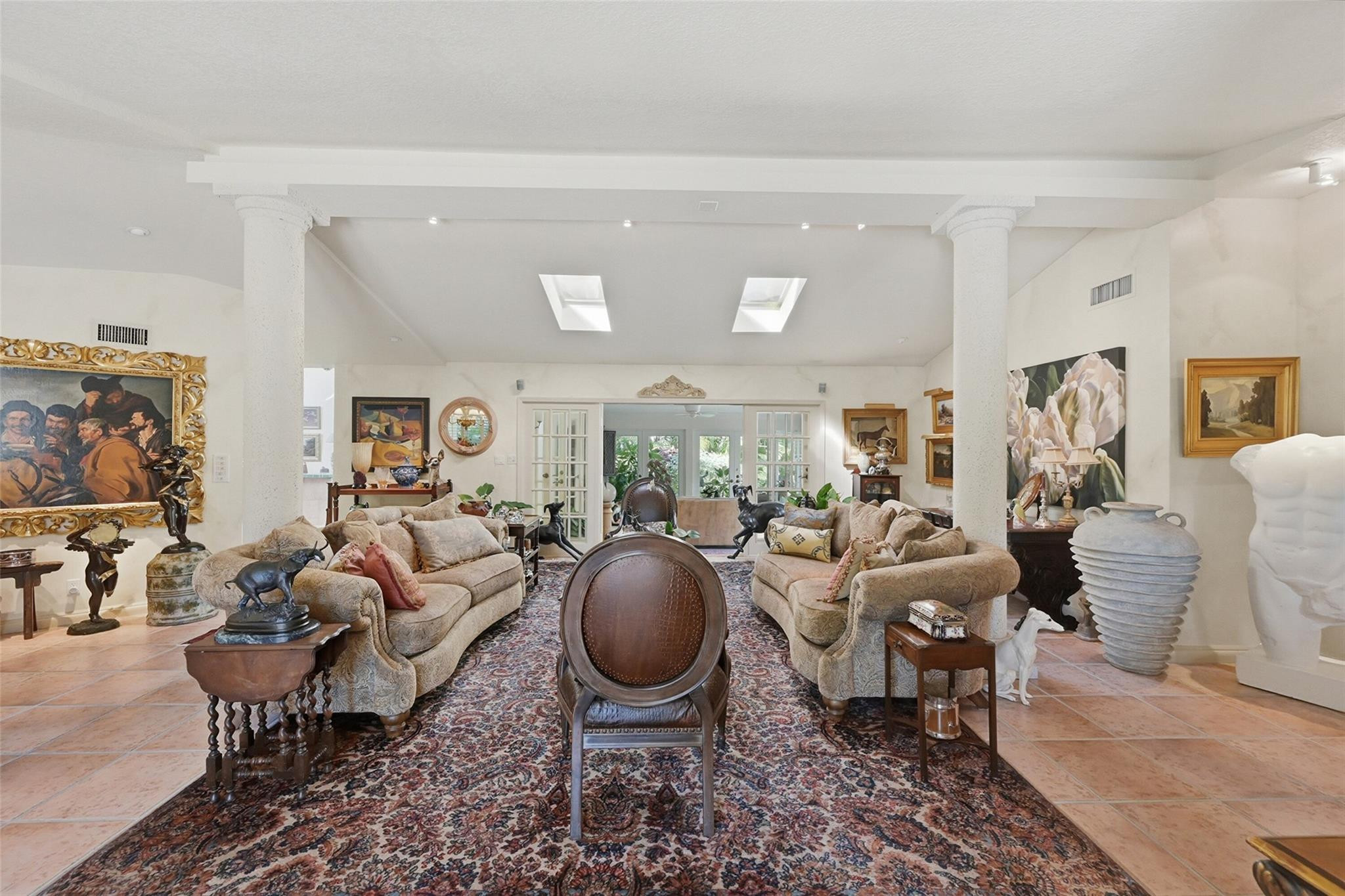 2525 NE 21st Fort Lauderdale, FL 33305