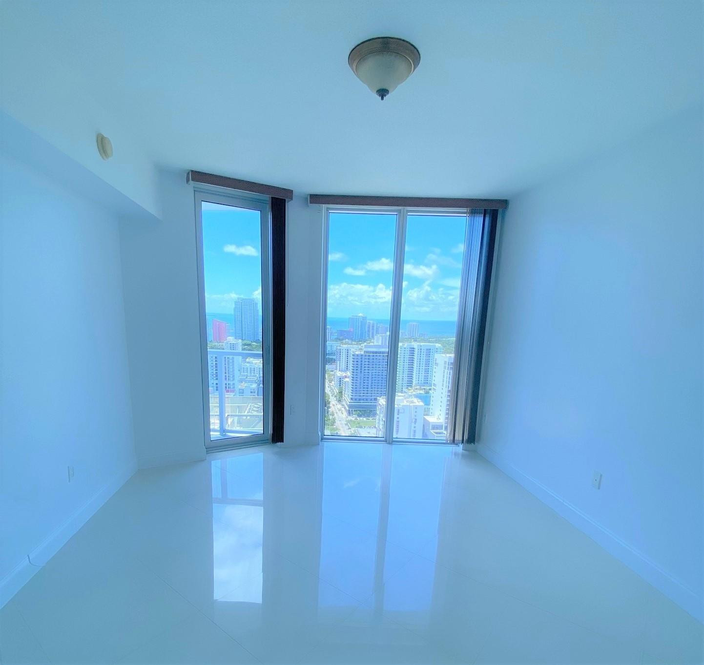 image Latitude on the River10