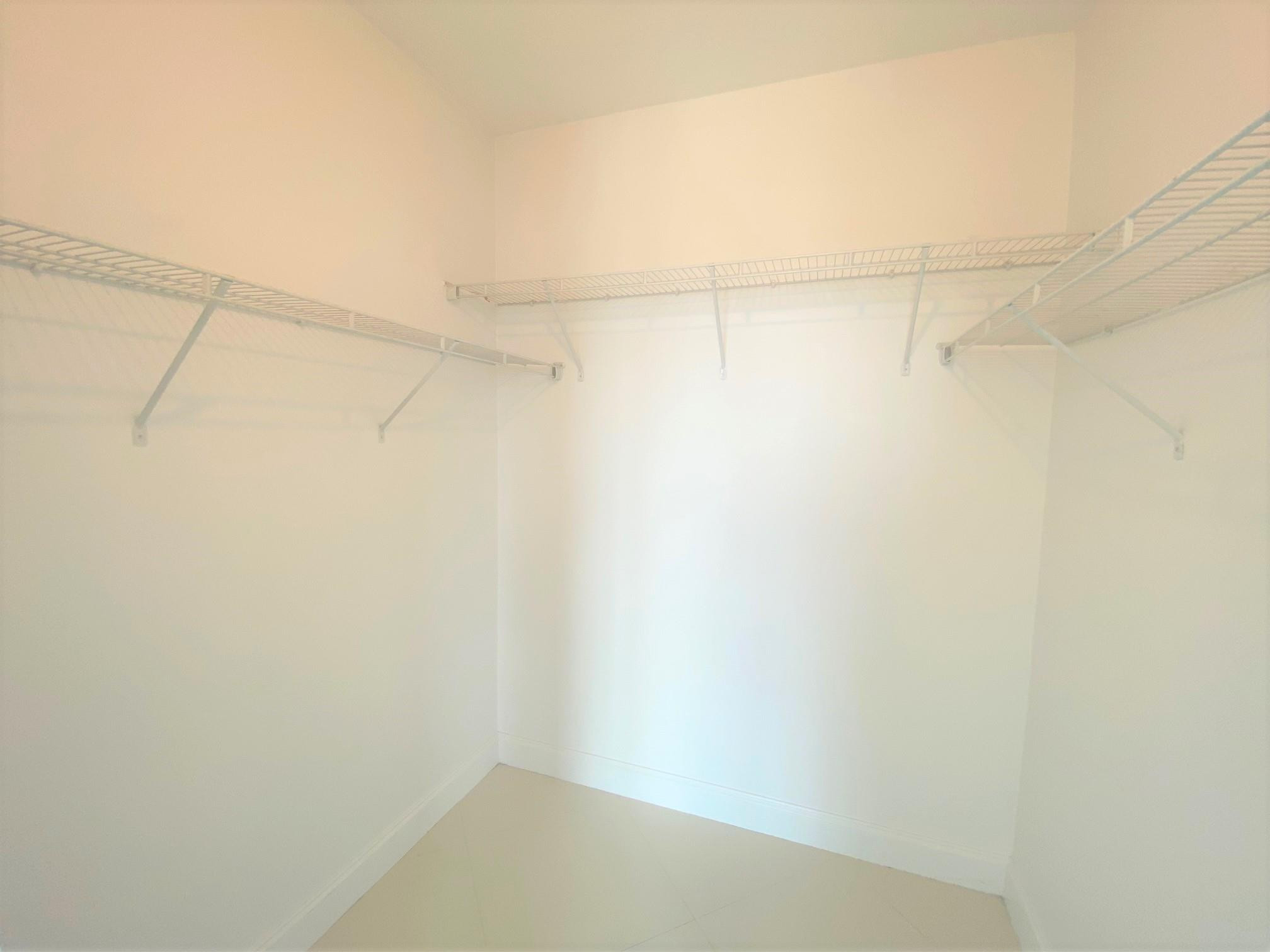 image Latitude on the River15