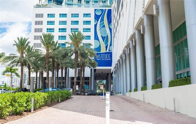 image Latitude on the River18