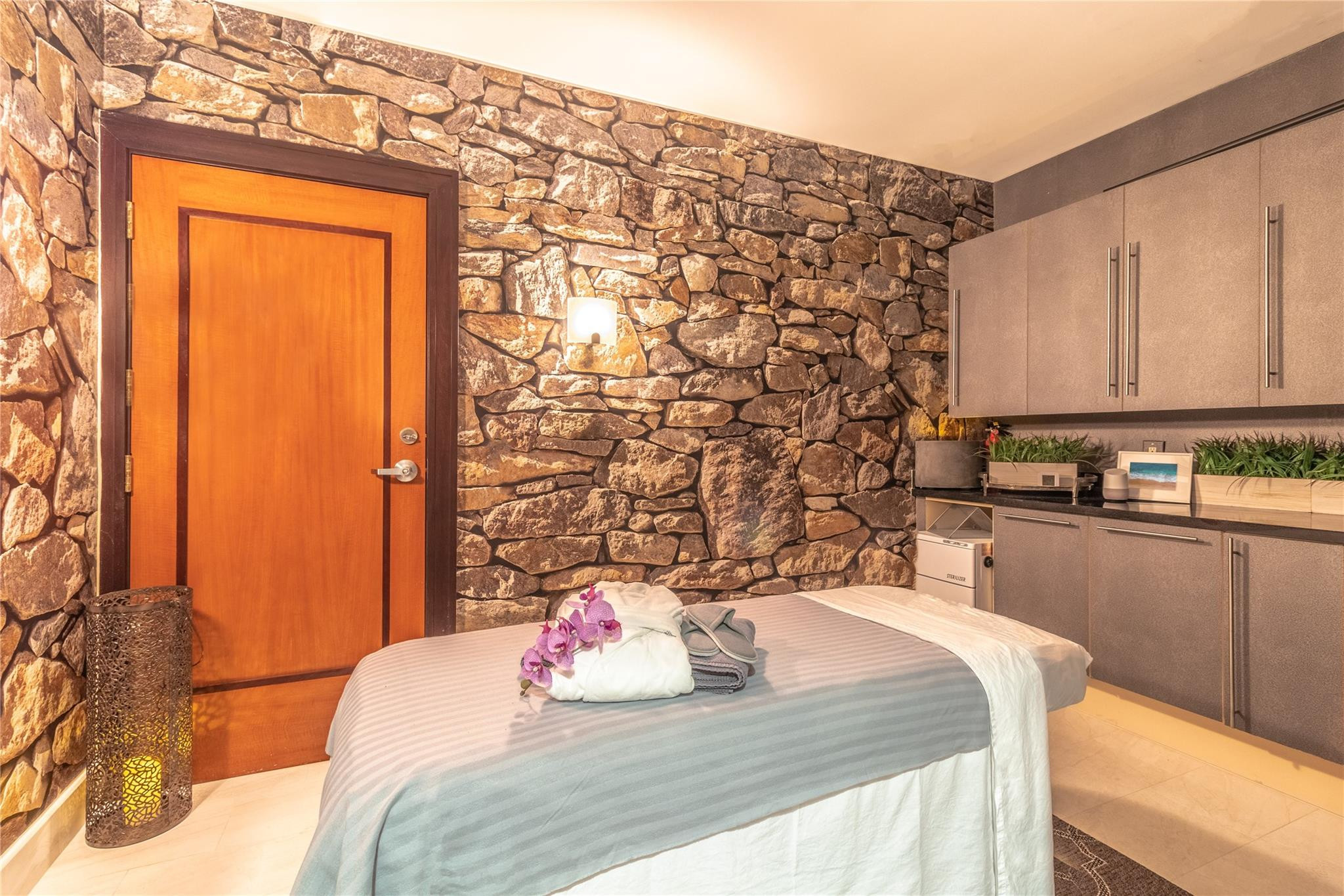 610 W Las Olas #517 Fort Lauderdale, FL 33312