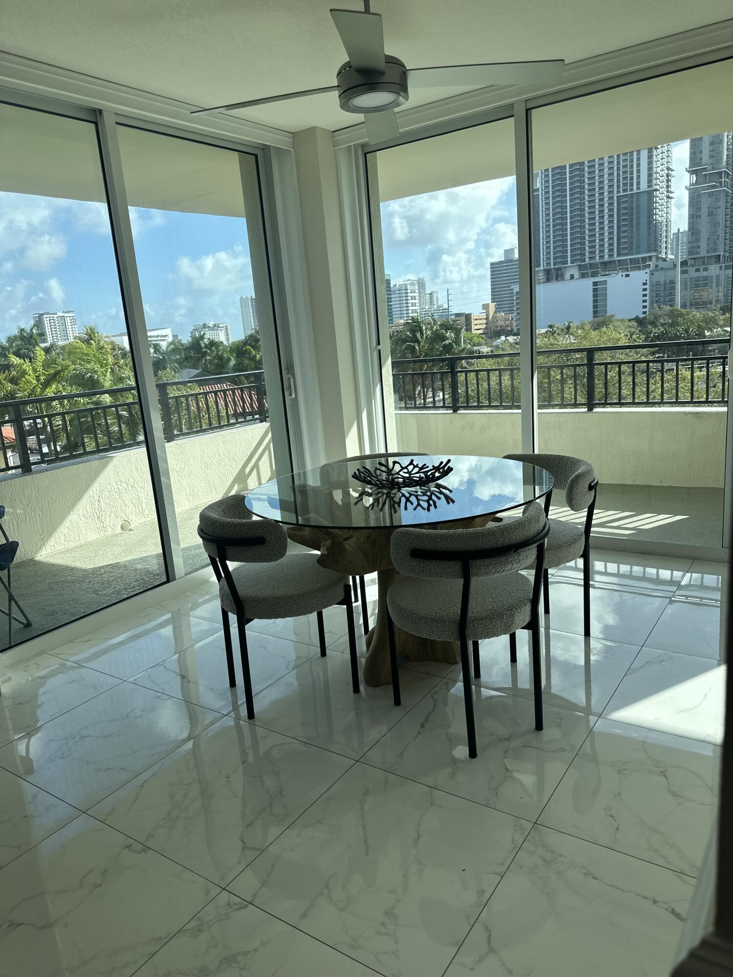 610 W Las Olas #517 Fort Lauderdale, FL 33312