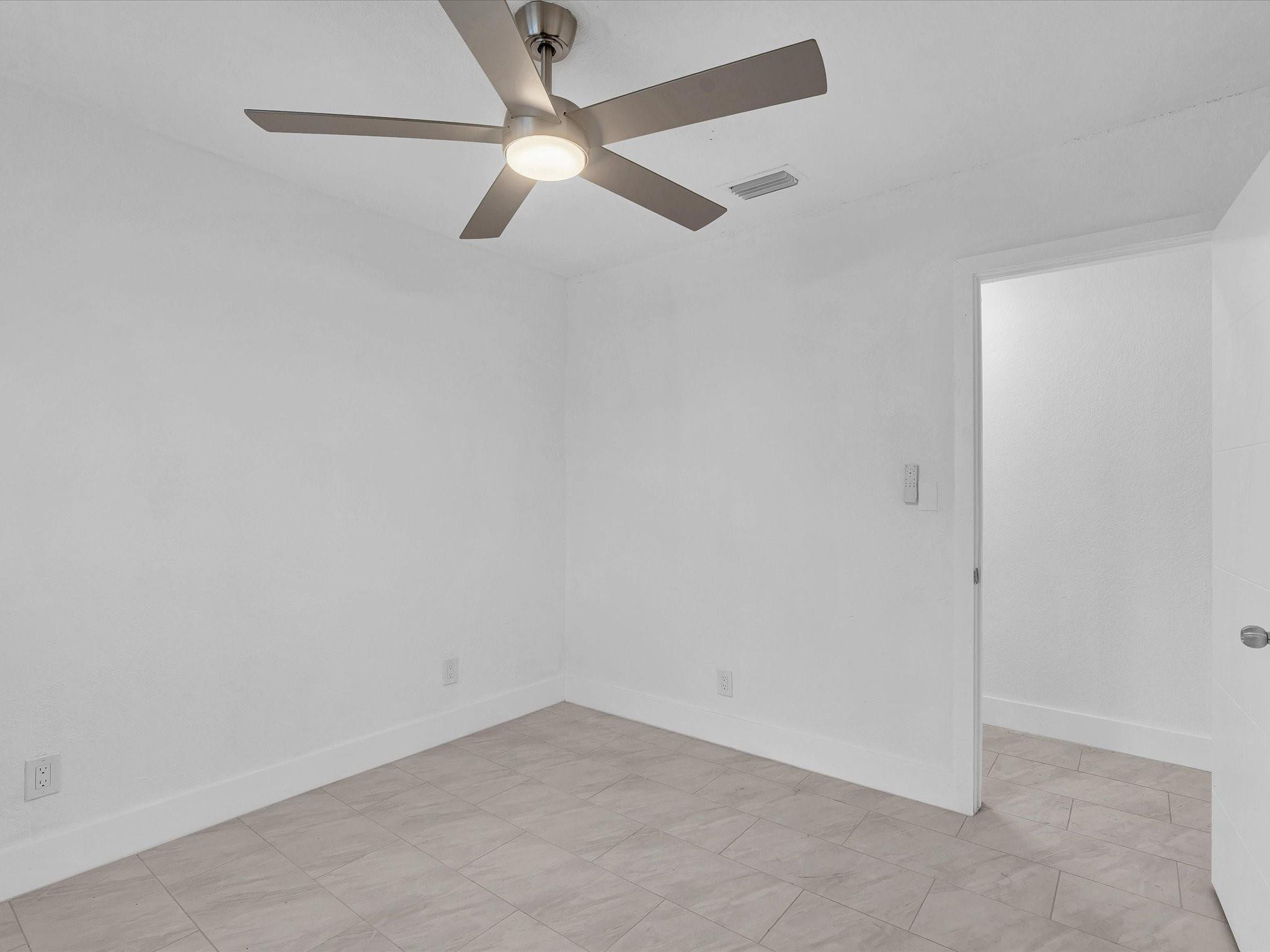 2340 SW 42nd Fort Lauderdale, FL 33317