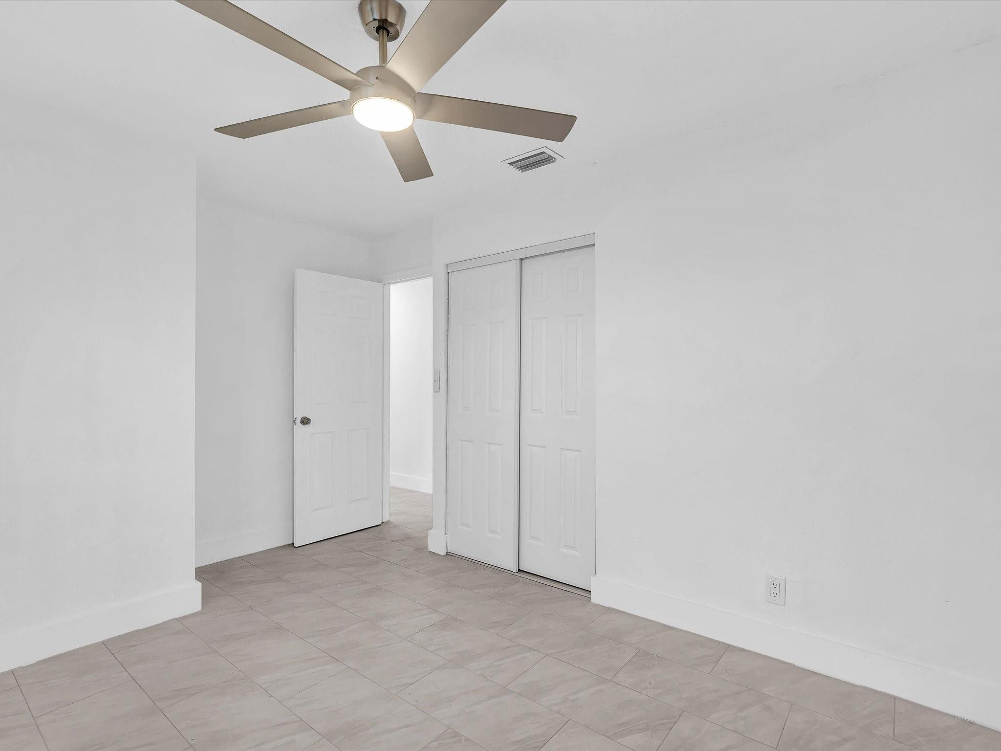 2340 SW 42nd Fort Lauderdale, FL 33317