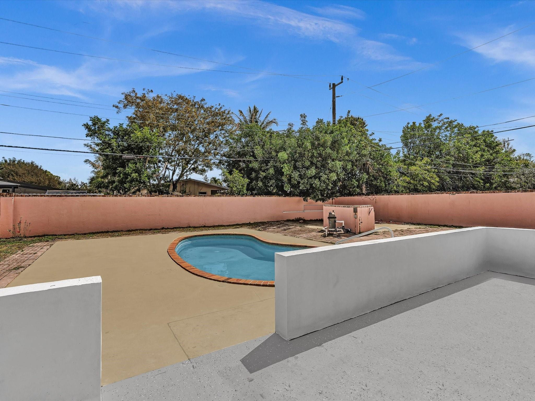 2340 SW 42nd Fort Lauderdale, FL 33317