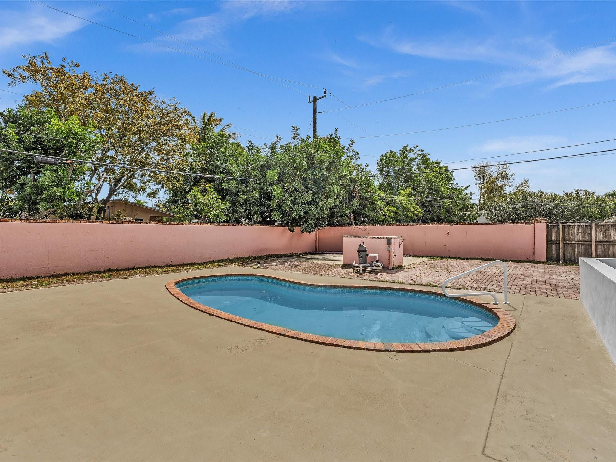 2340 SW 42nd Fort Lauderdale, FL 33317