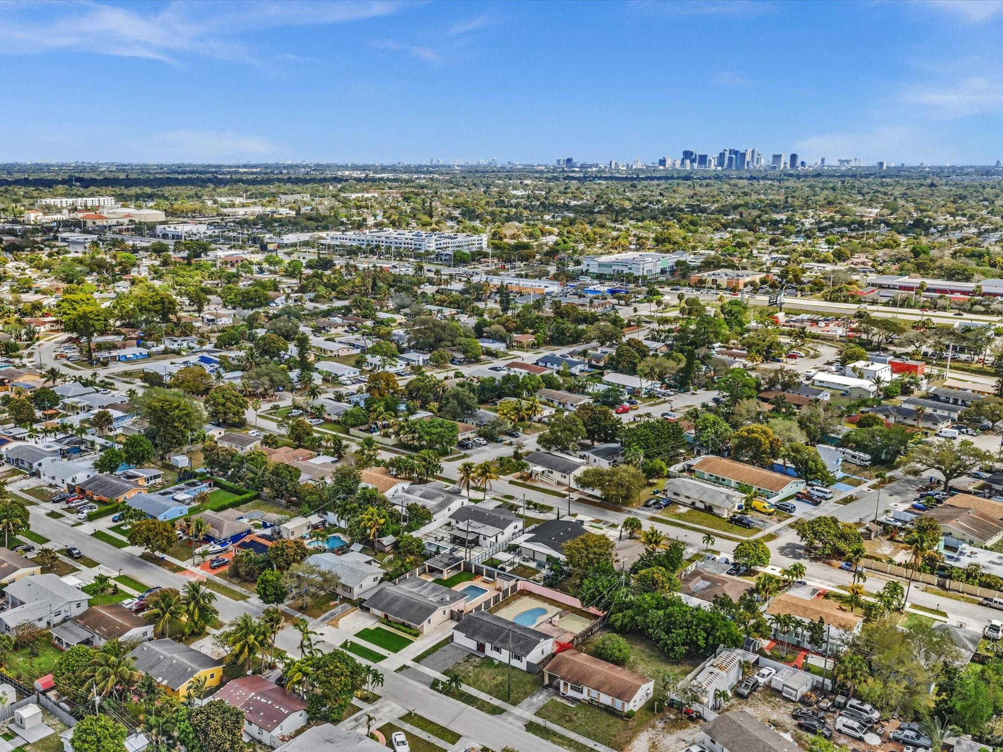 2340 SW 42nd Fort Lauderdale, FL 33317