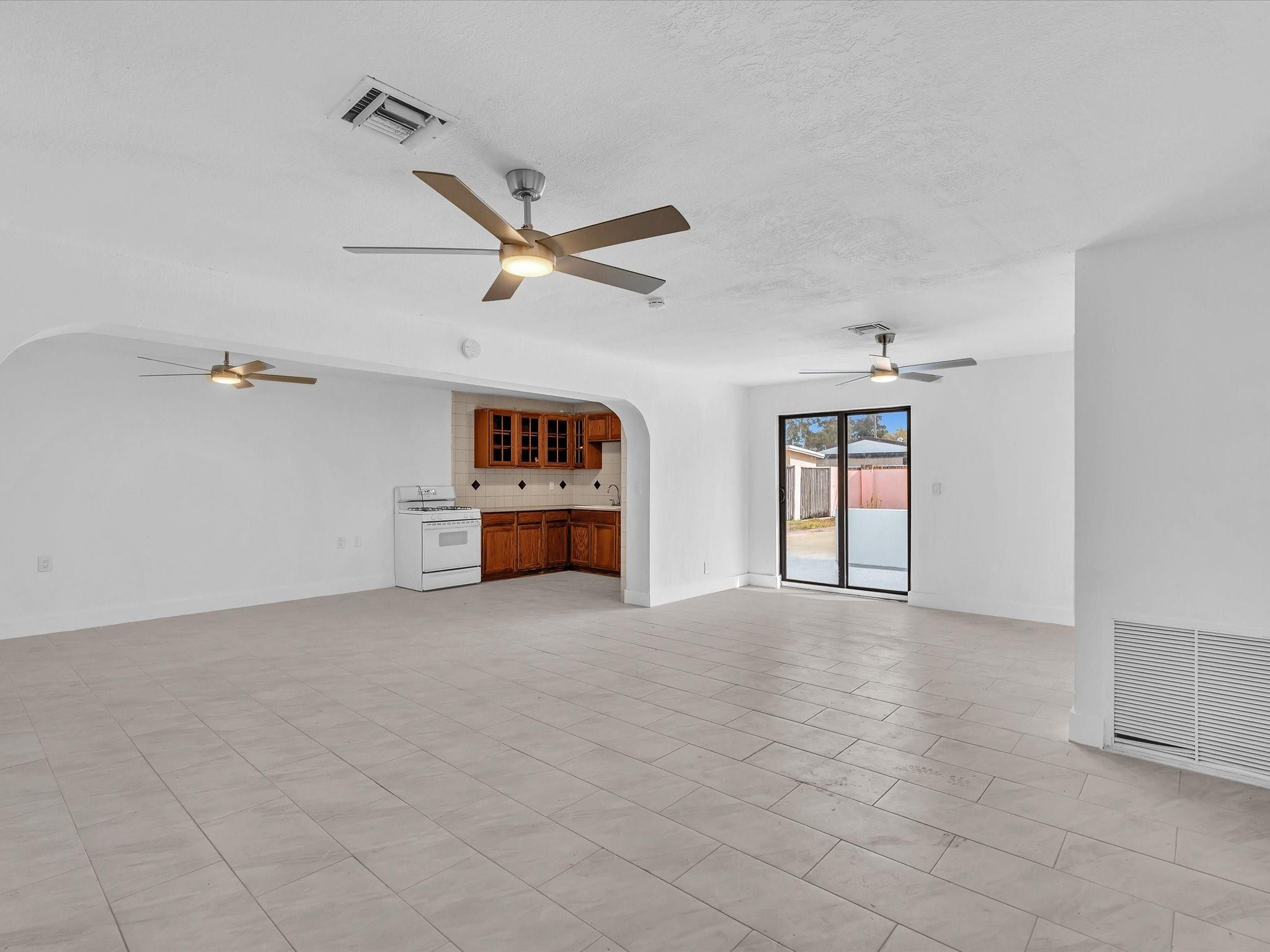 2340 SW 42nd Fort Lauderdale, FL 33317