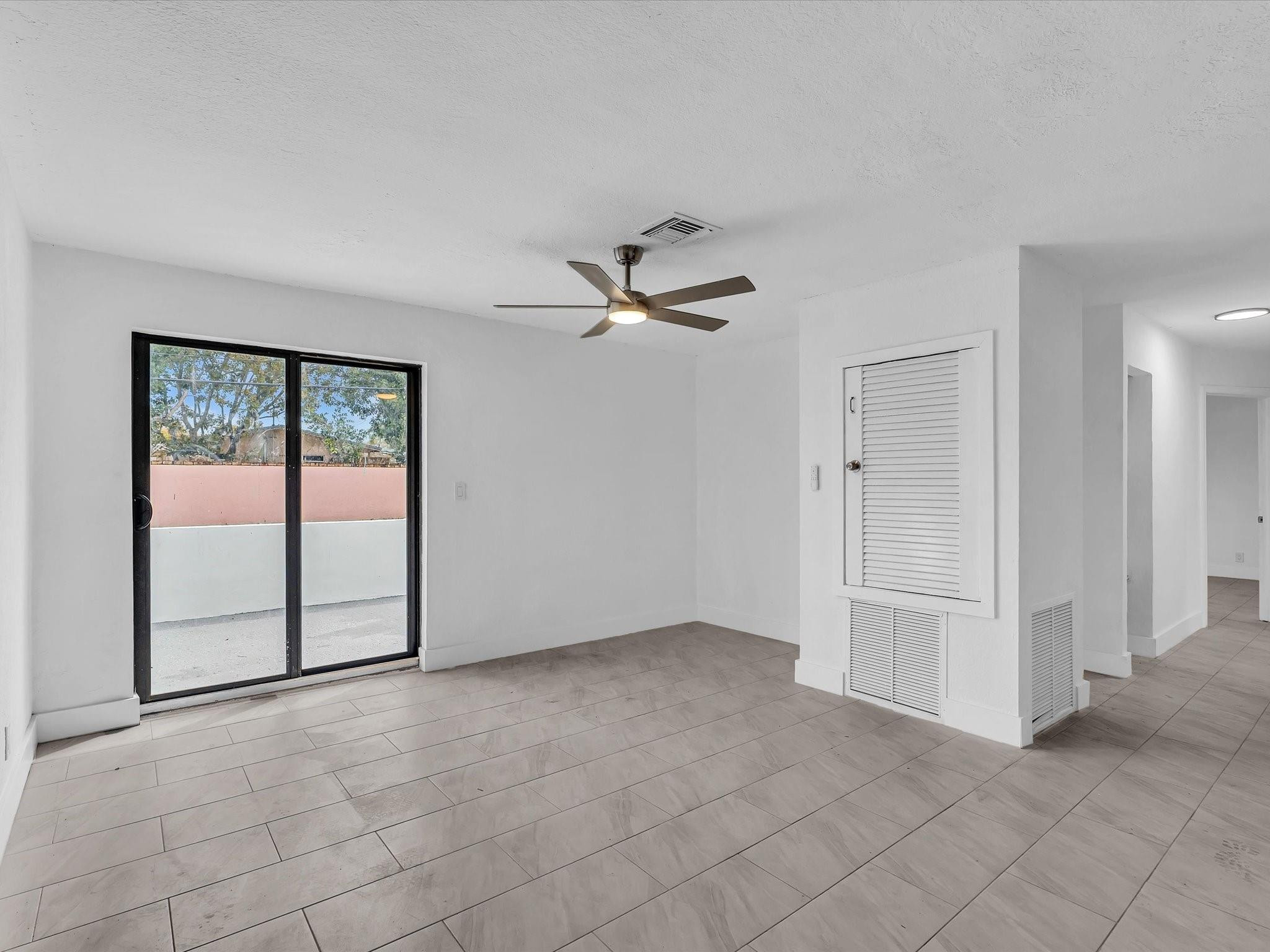 2340 SW 42nd Fort Lauderdale, FL 33317