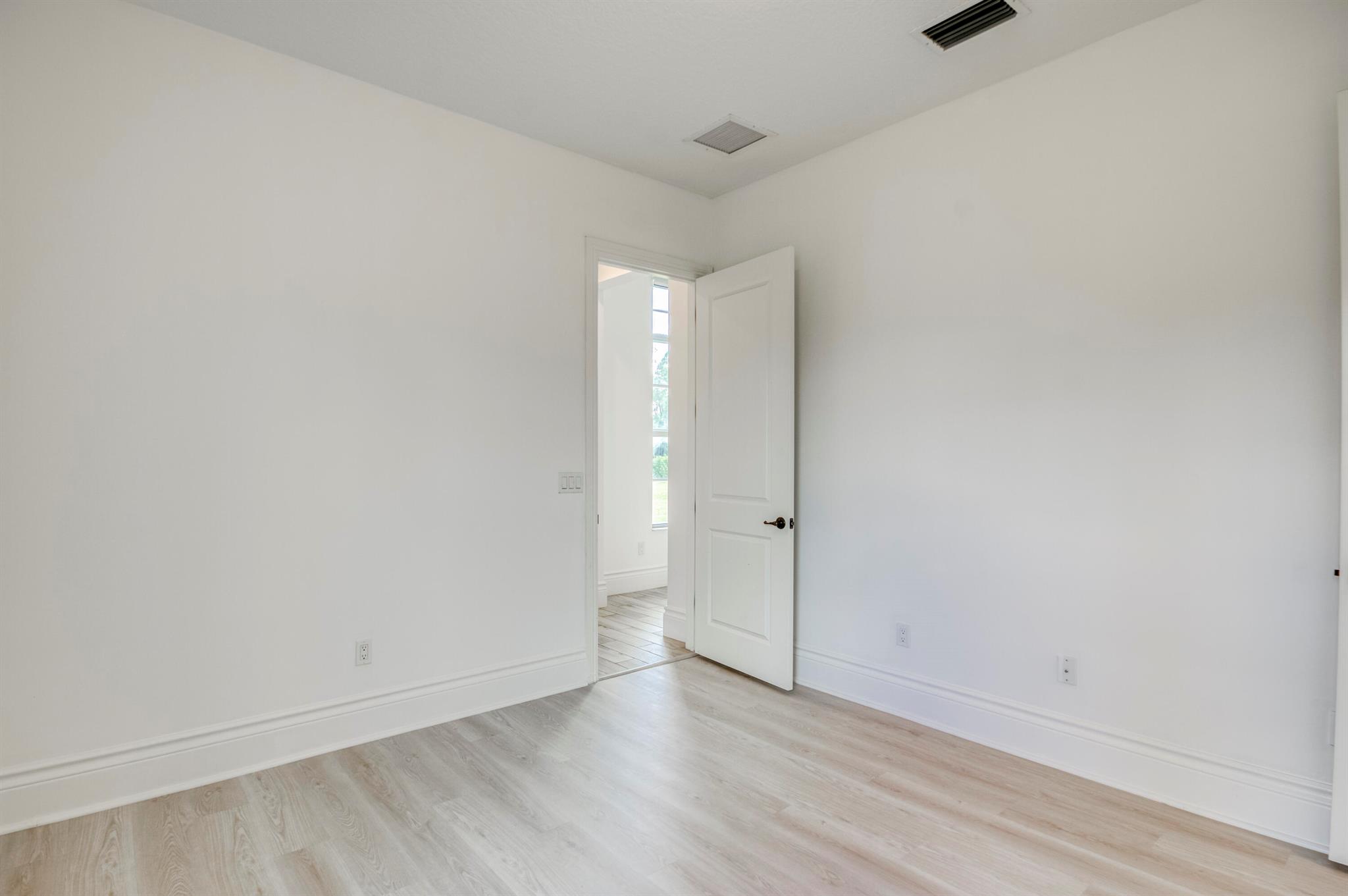 10184 Calabrese Trl Jupiter, FL 33478