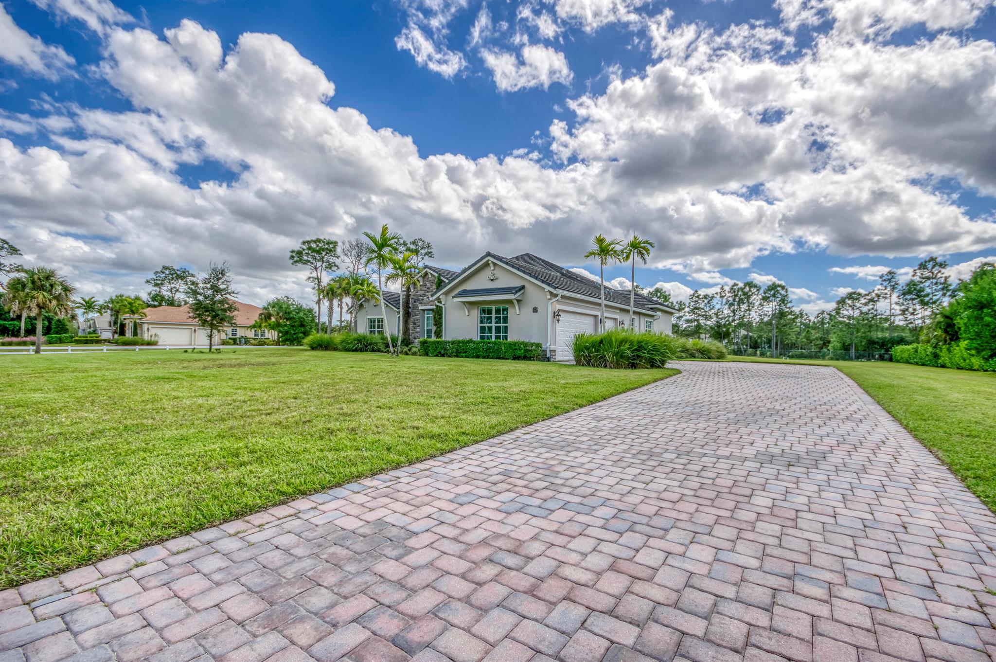 10184 Calabrese Trl Jupiter, FL 33478