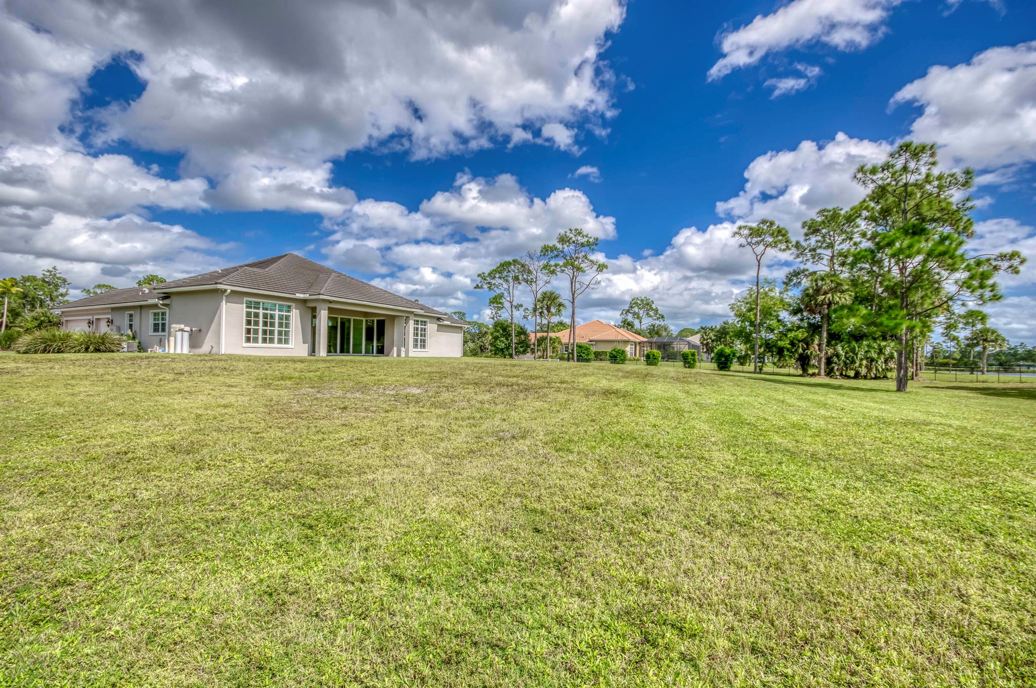 10184 Calabrese Trl Jupiter, FL 33478