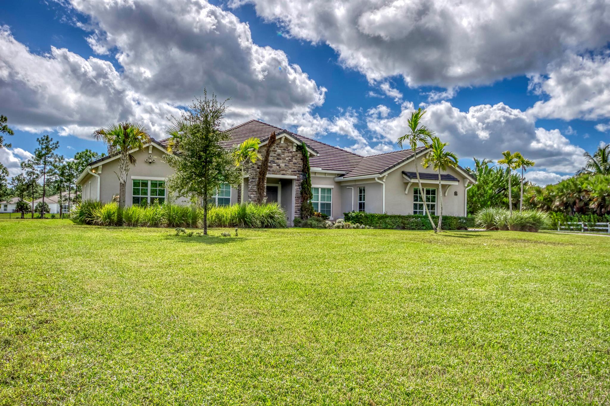 10184 Calabrese Trl Jupiter, FL 33478