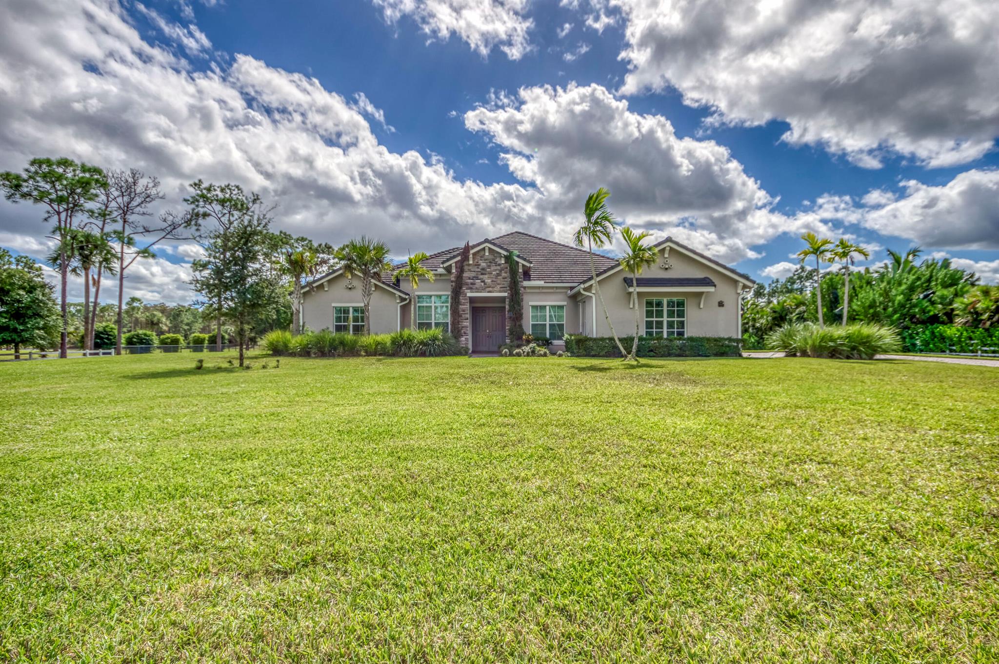 10184 Calabrese Trl Jupiter, FL 33478