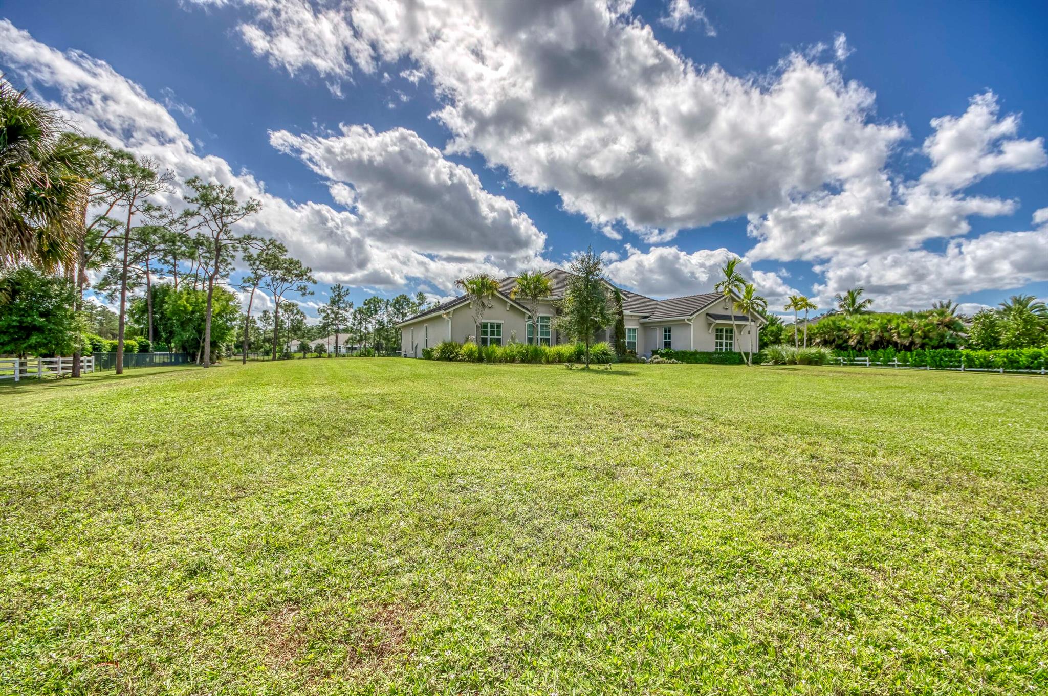 10184 Calabrese Trl Jupiter, FL 33478