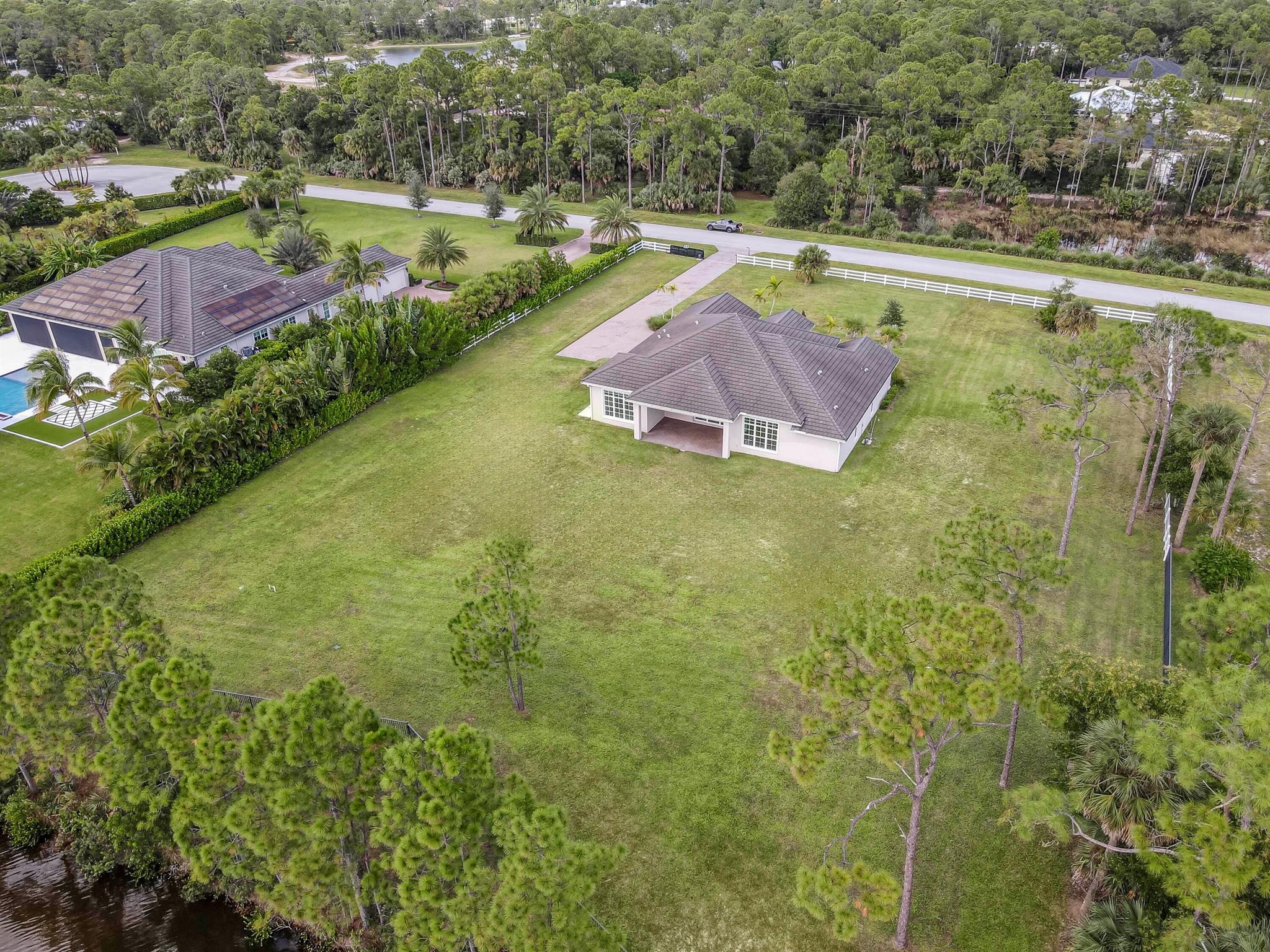 10184 Calabrese Trl Jupiter, FL 33478