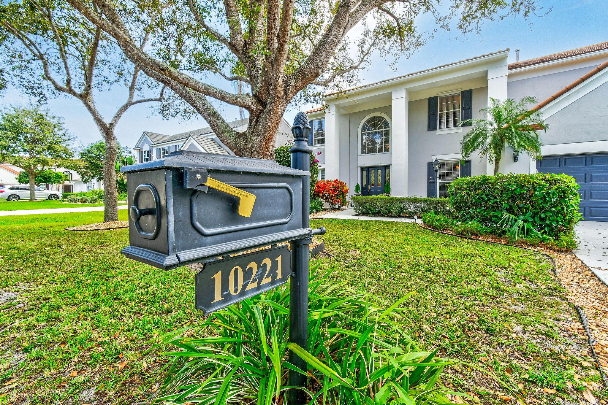 10221 Hunt Clb Ln,Palm Beach Gardens, FL 33418