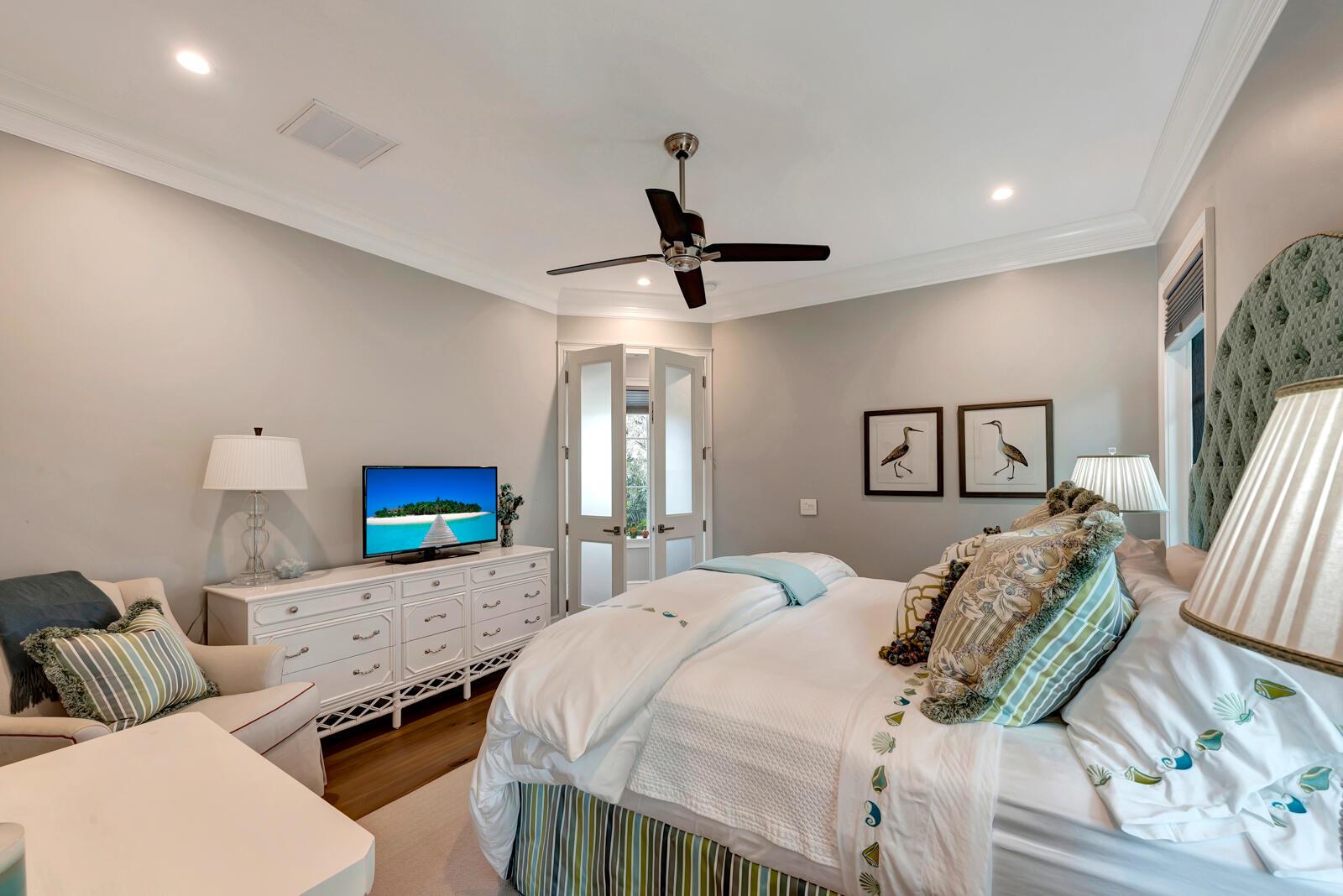 544 Live Oak Rd Vero Beach, FL 32963