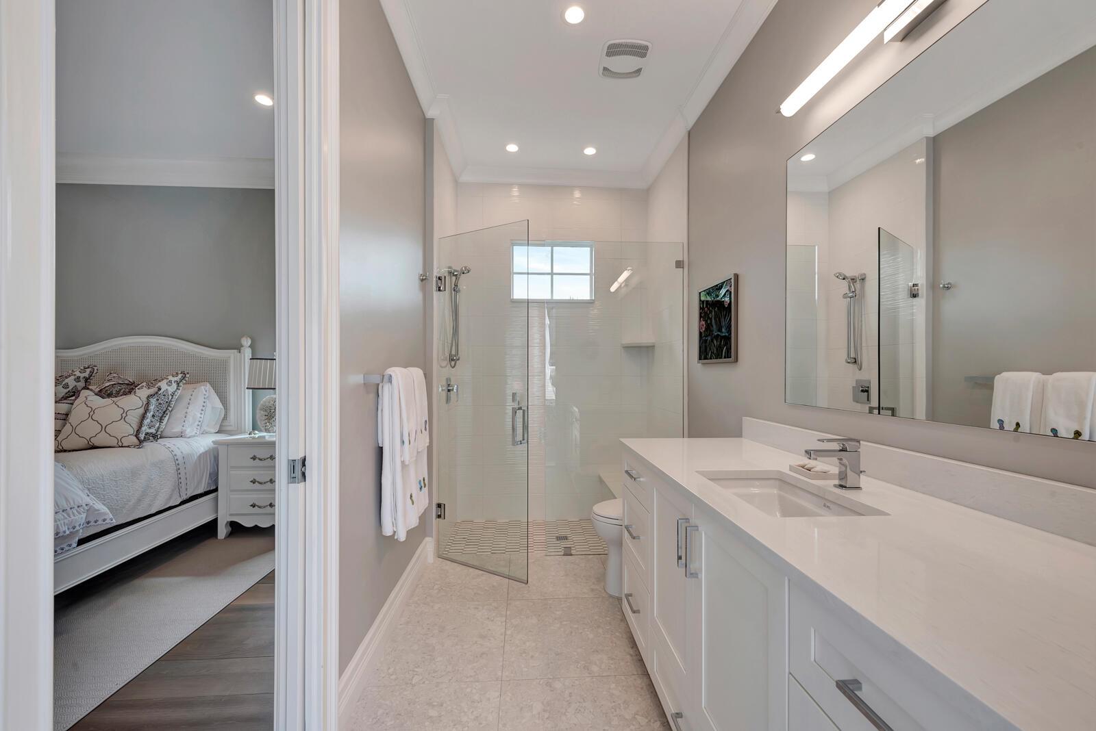 544 Live Oak Rd Vero Beach, FL 32963