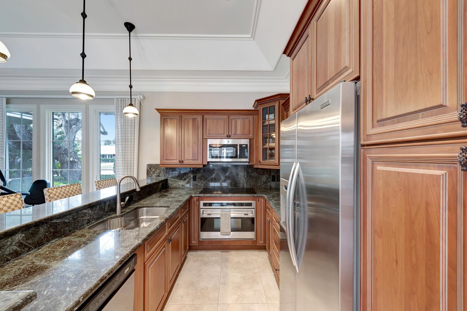 544 Live Oak Rd Vero Beach, FL 32963