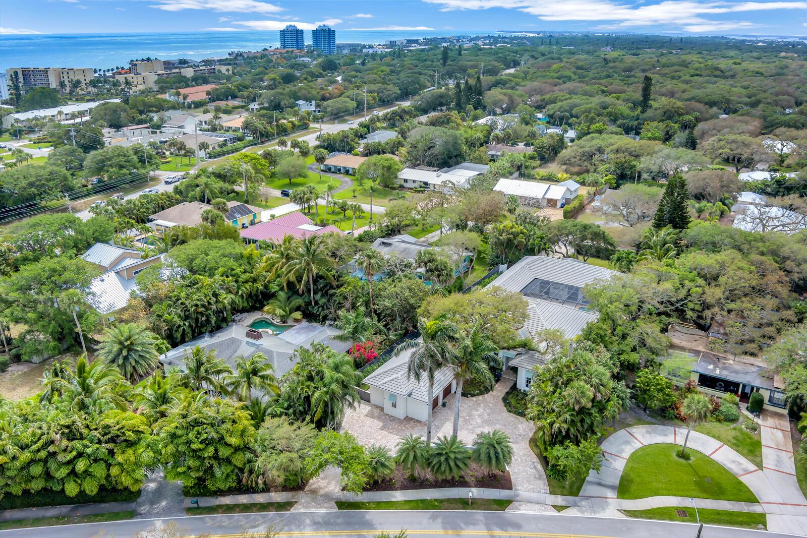 544 Live Oak Rd Vero Beach, FL 32963