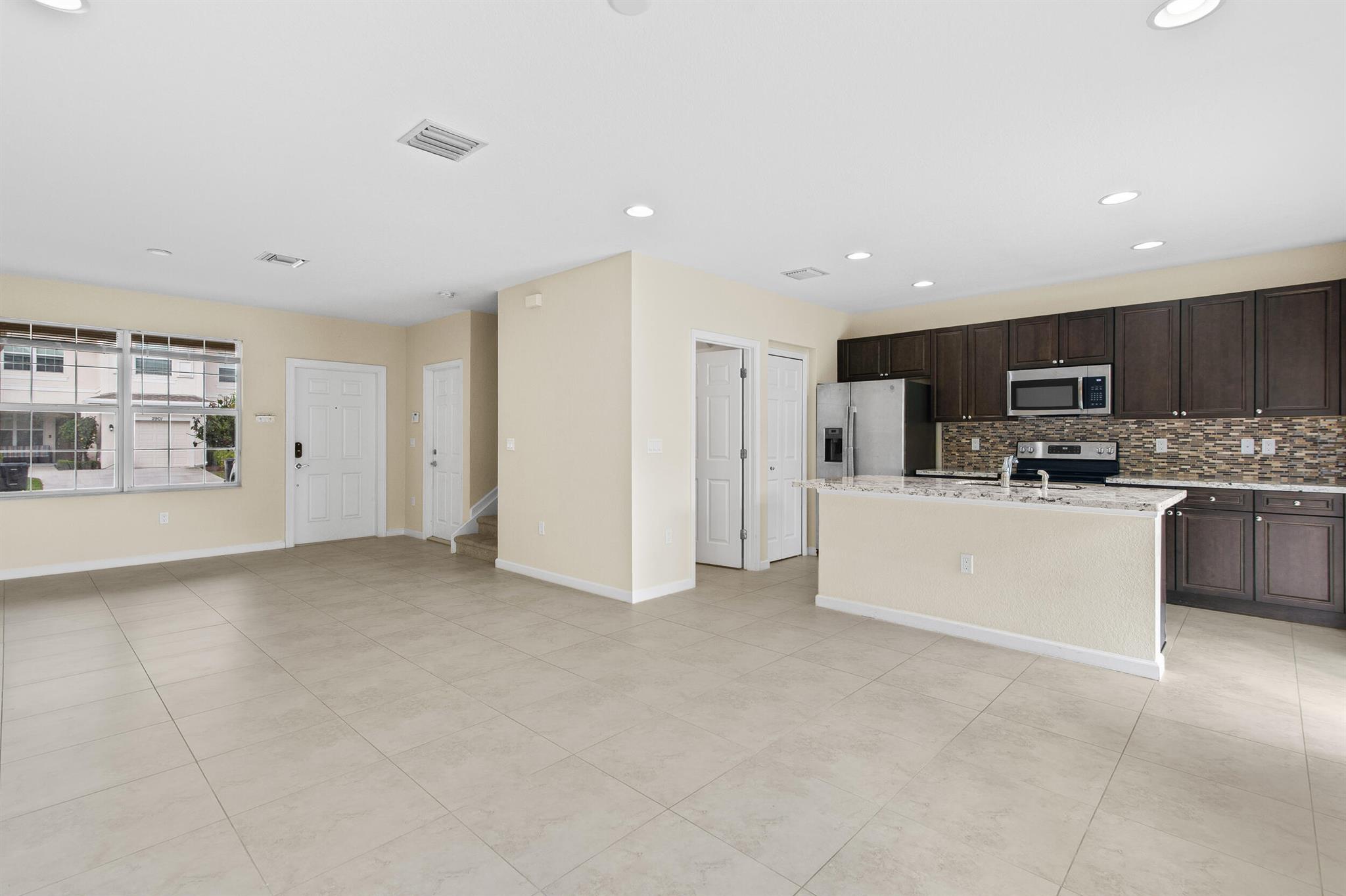 2900 NW Treviso Cir