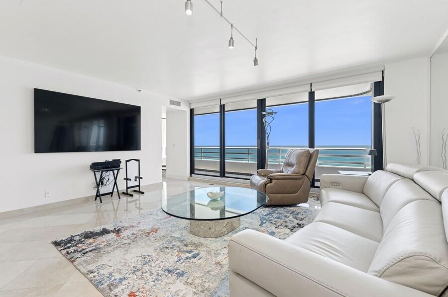 1400 S Ocean #1004 Boca Raton, FL 33432