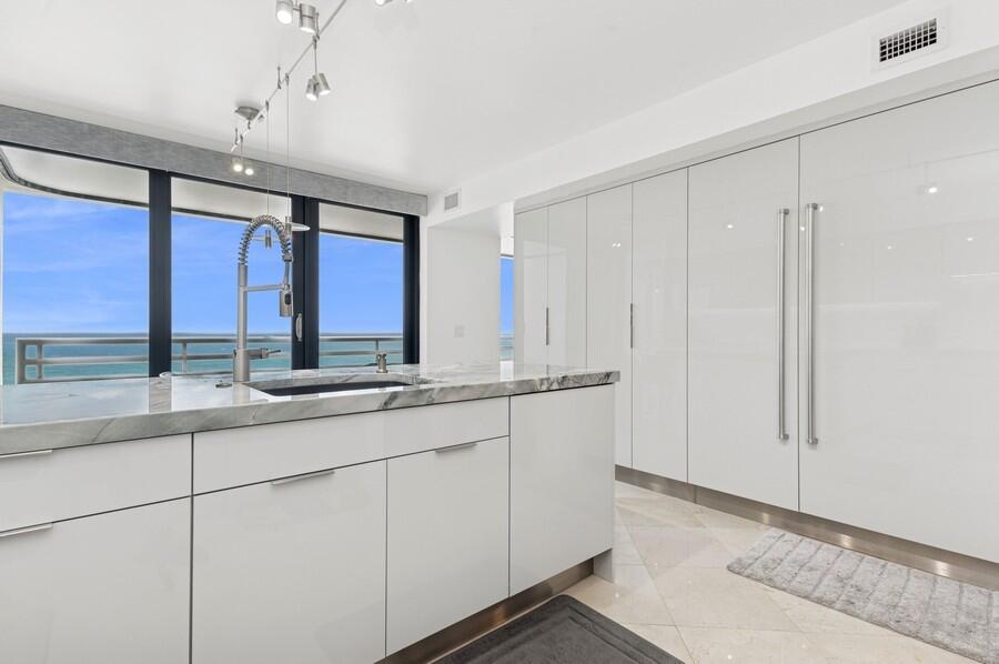 1400 S Ocean #1004 Boca Raton, FL 33432