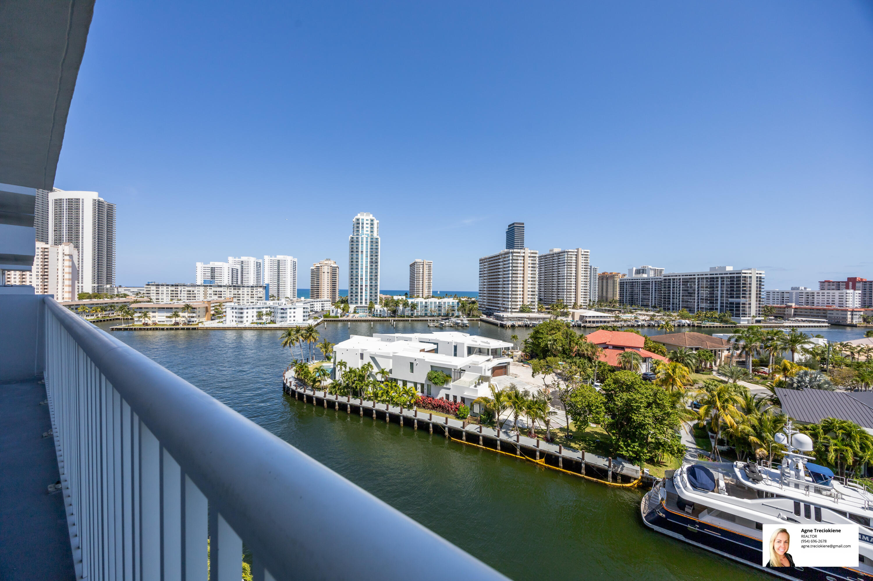 137 Golden Isles Dr #806,Hallandale Beach, FL 33009