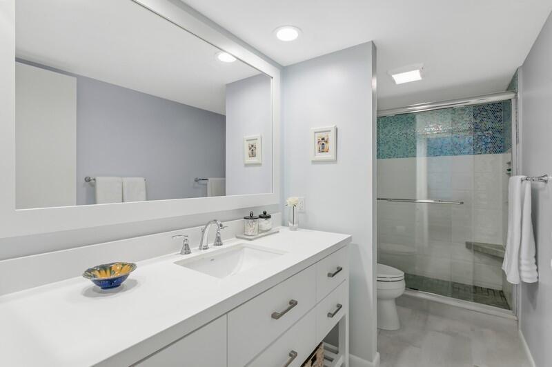 825 Center 32b St Jupiter, FL 33458