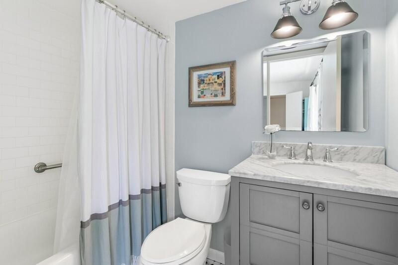 825 Center 32b St Jupiter, FL 33458