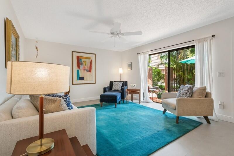 825 Center 32b St Jupiter, FL 33458