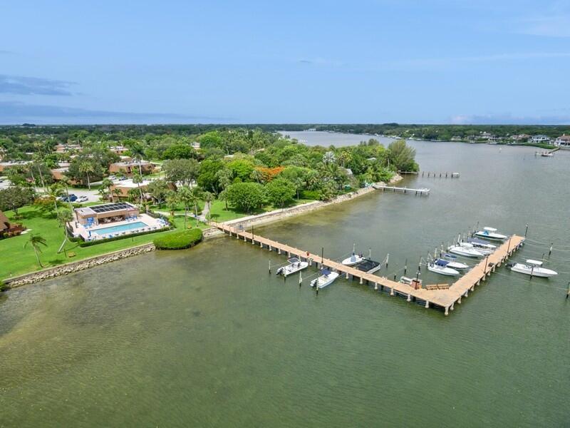 825 Center 32b St Jupiter, FL 33458