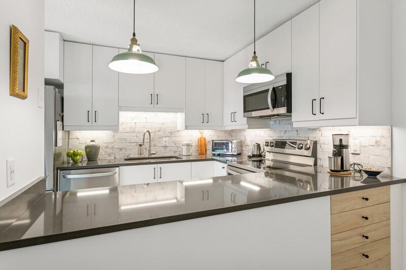 825 Center 32b St Jupiter, FL 33458