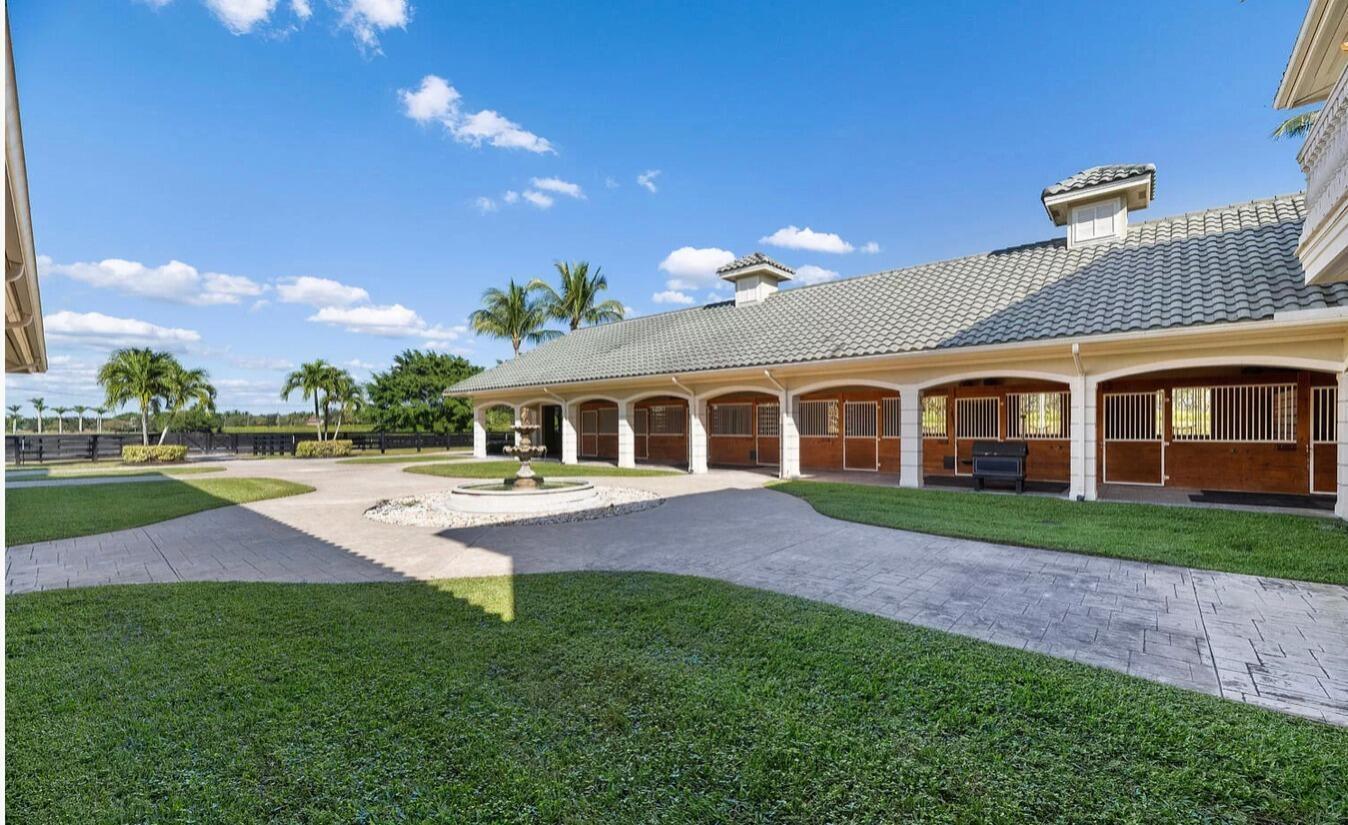 4591 South Rd Wellington, FL 33414