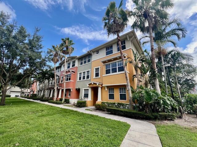 1727 San Benito Way #8