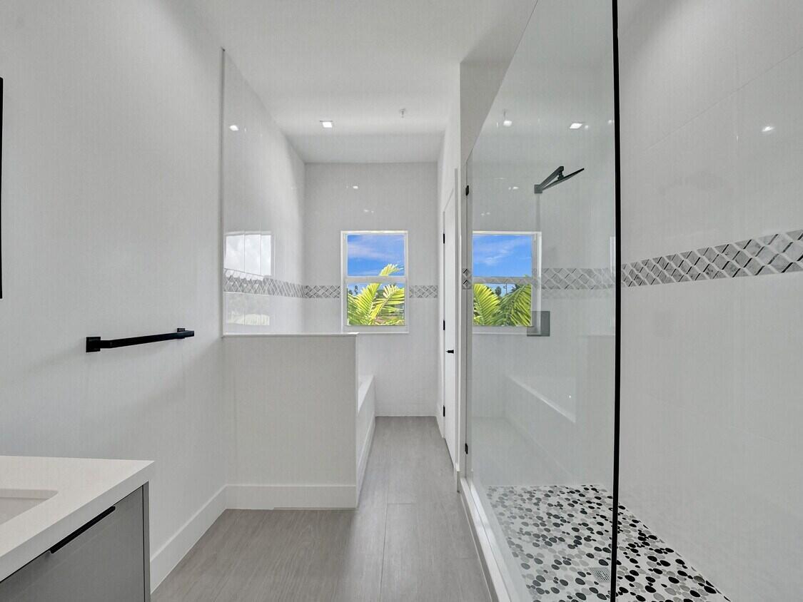 1220 NE 15th Ave Fort Lauderdale, FL 33304