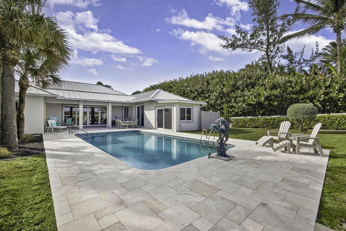 77 N Beach Jupiter Island, FL 33455