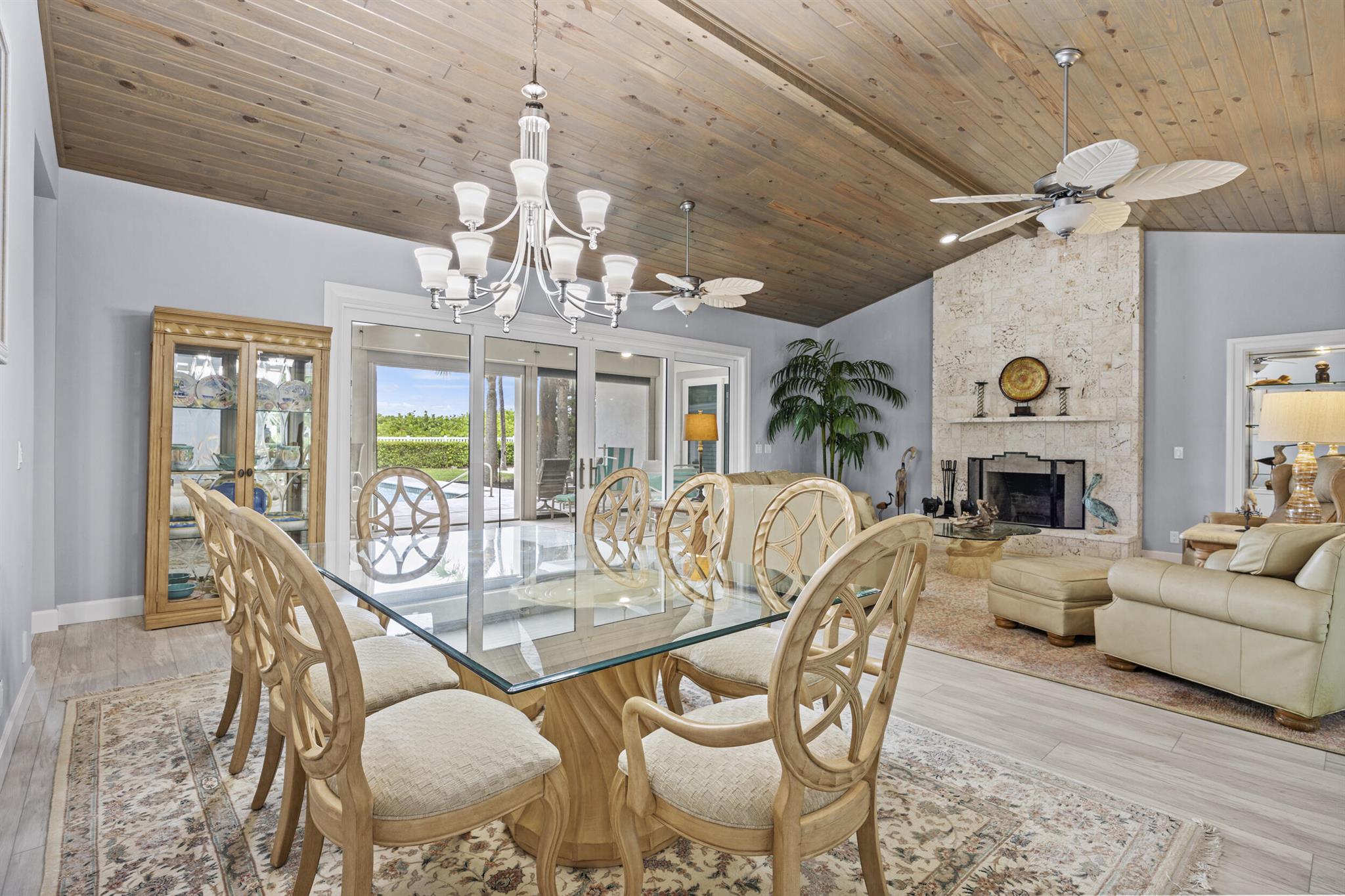 77 N Beach Rd Jupiter Island, FL 33455