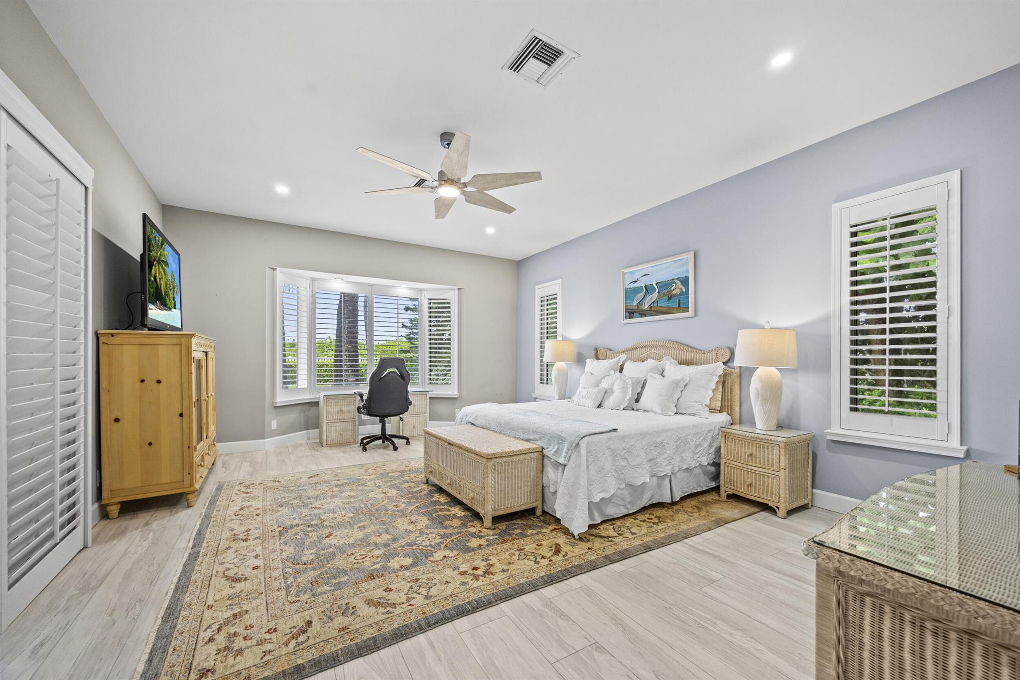 77 N Beach Rd Jupiter Island, FL 33455