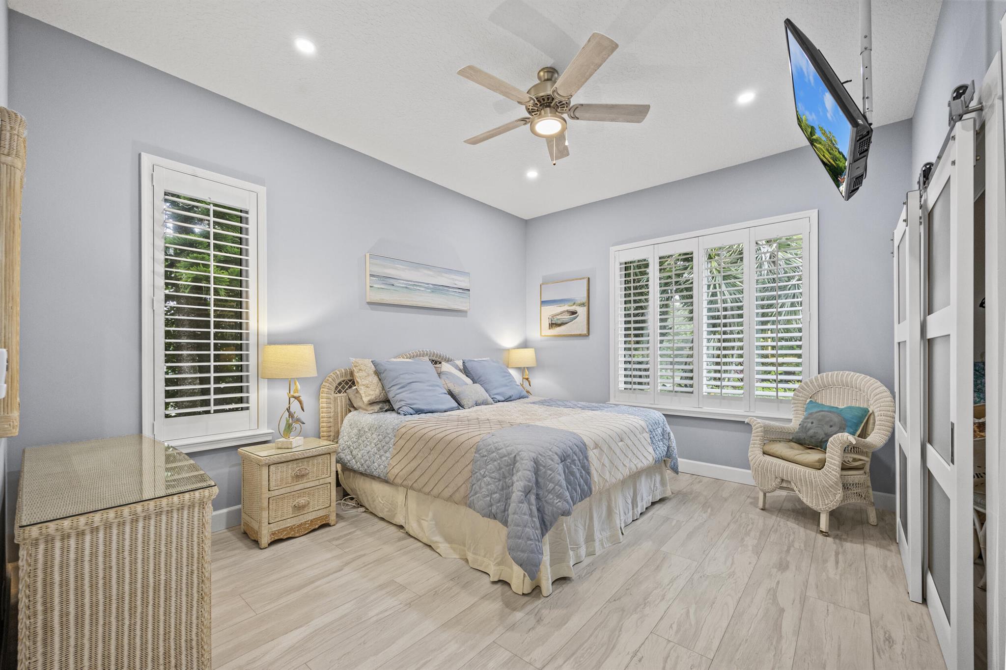 77 N Beach Rd Jupiter Island, FL 33455