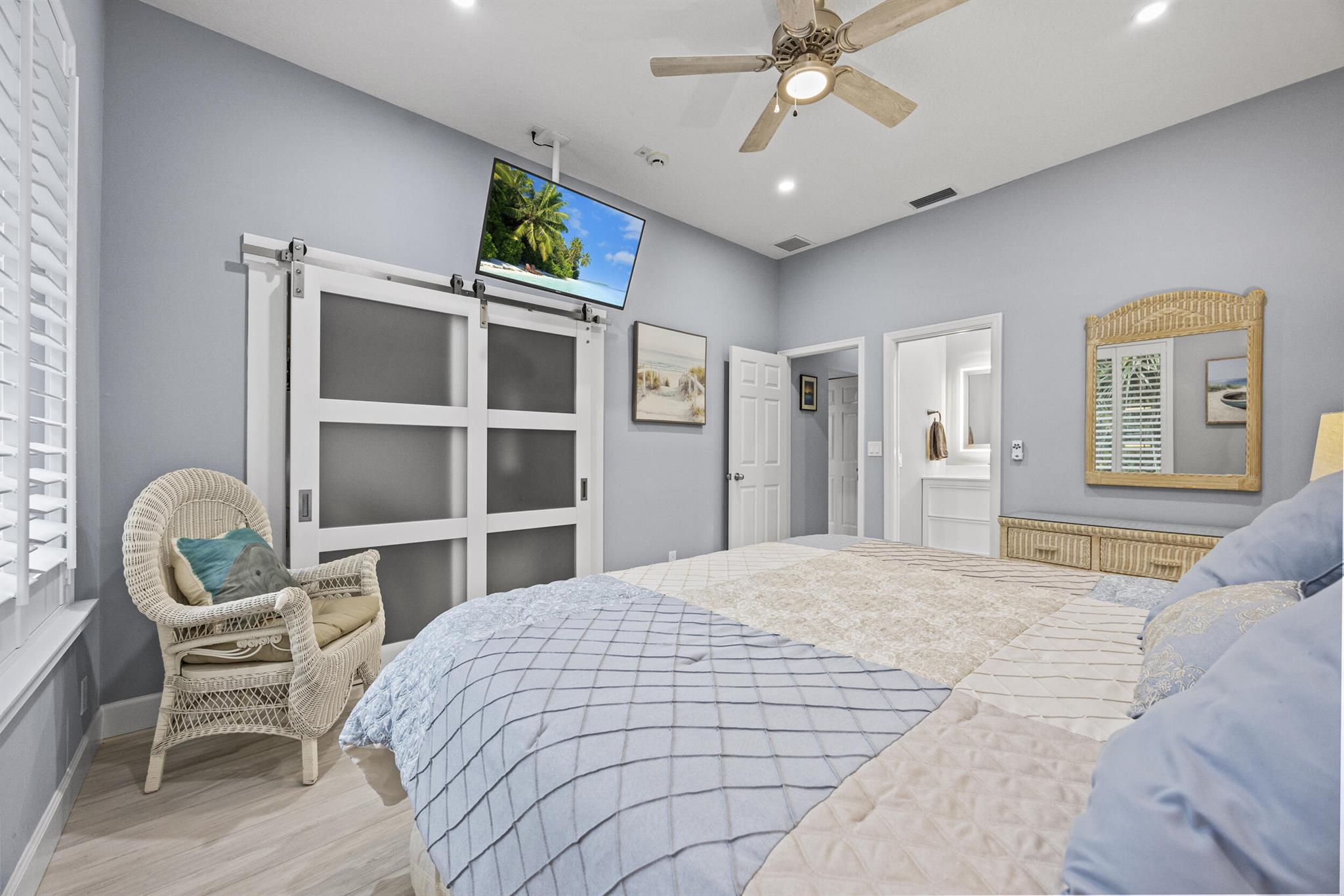 77 N Beach Rd Jupiter Island, FL 33455