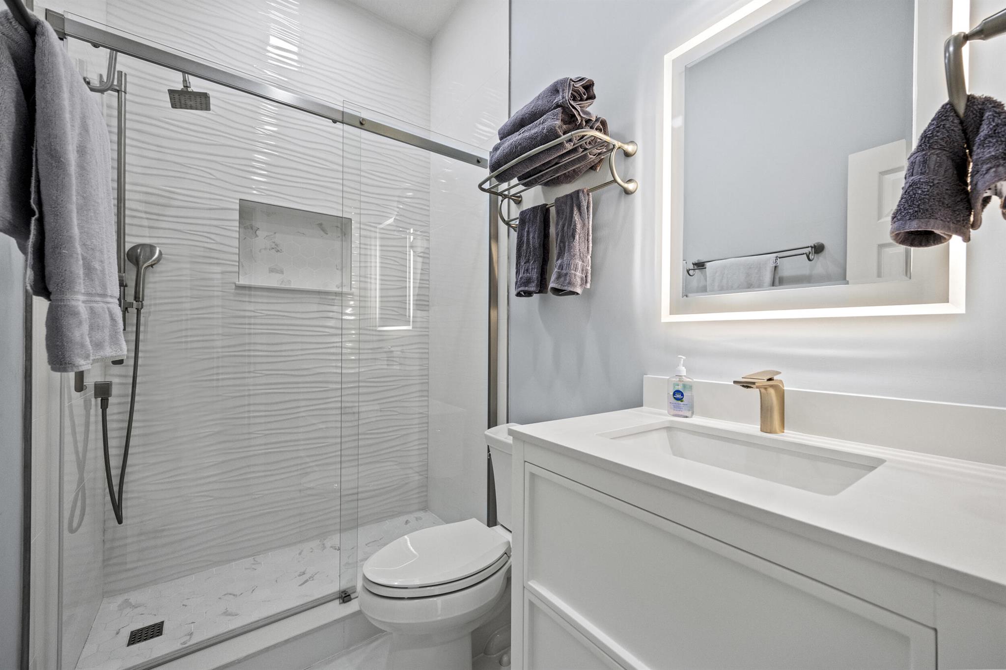 77 N Beach Rd Jupiter Island, FL 33455