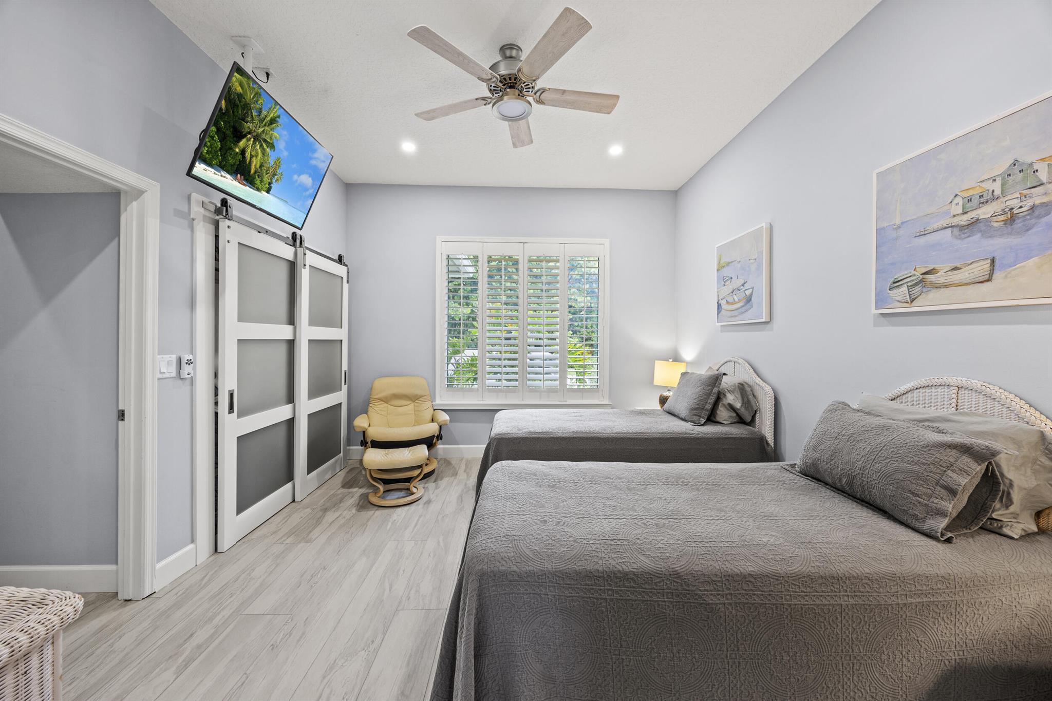 77 N Beach Rd Jupiter Island, FL 33455