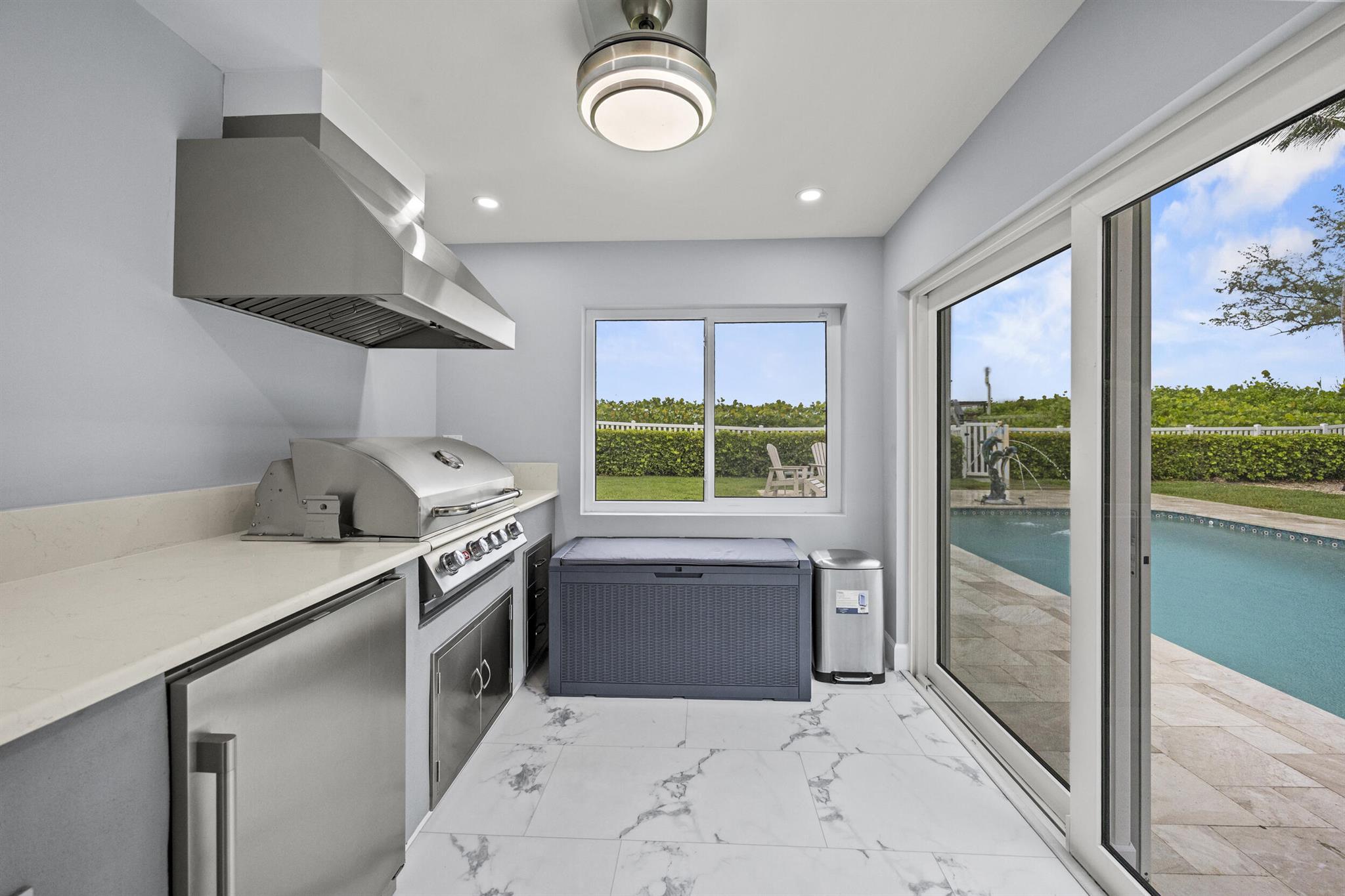 77 N Beach Rd Jupiter Island, FL 33455